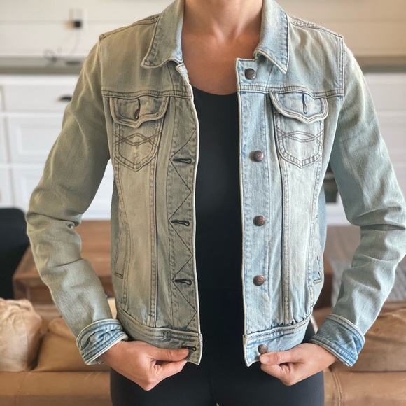 Abercrombie and Fitch Demin Jacket - Picture 1 of 8